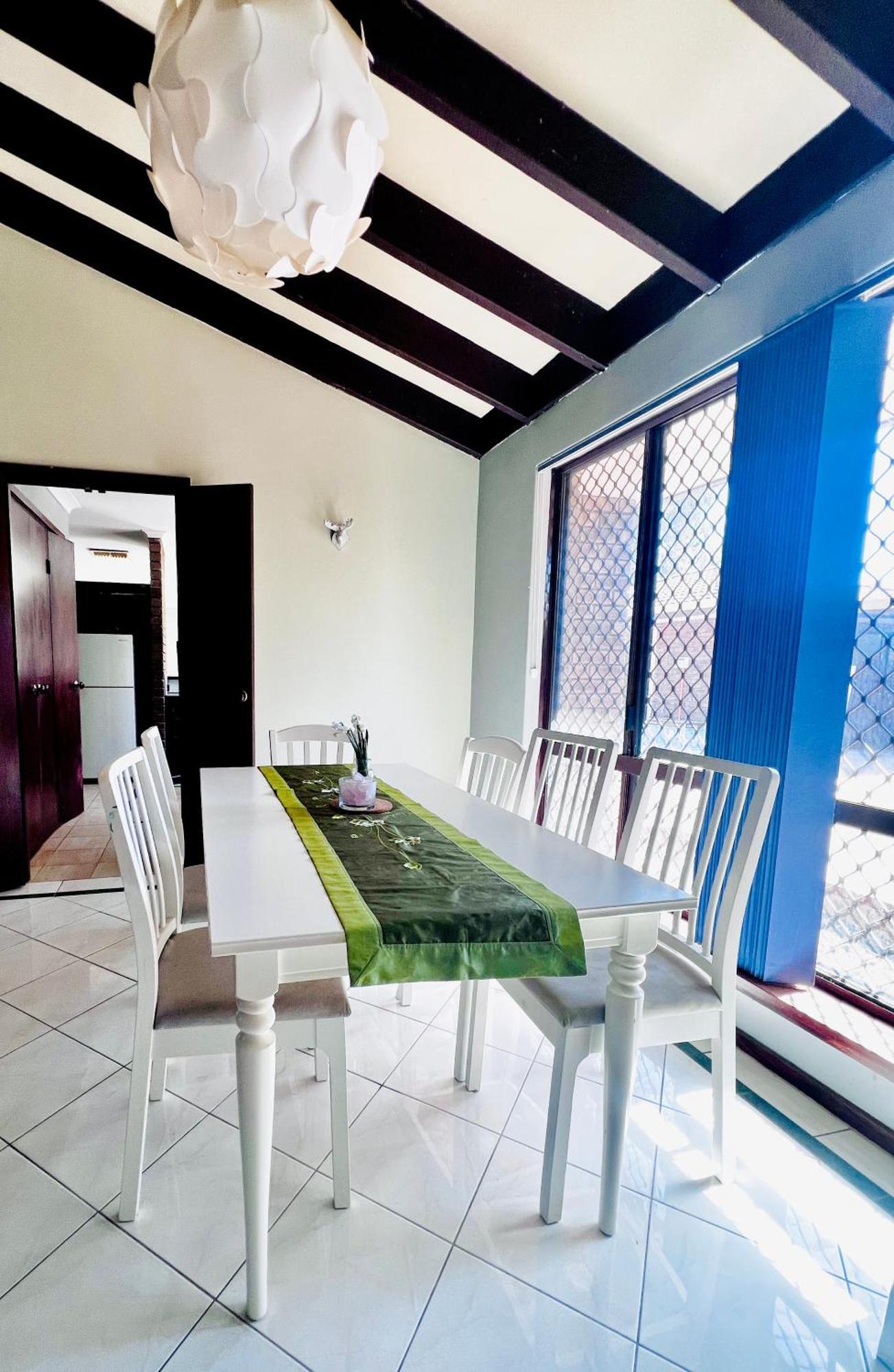Affordable Beautiful Queen Bedroom Near City Swan River Fremantle University Perth Exteriér fotografie