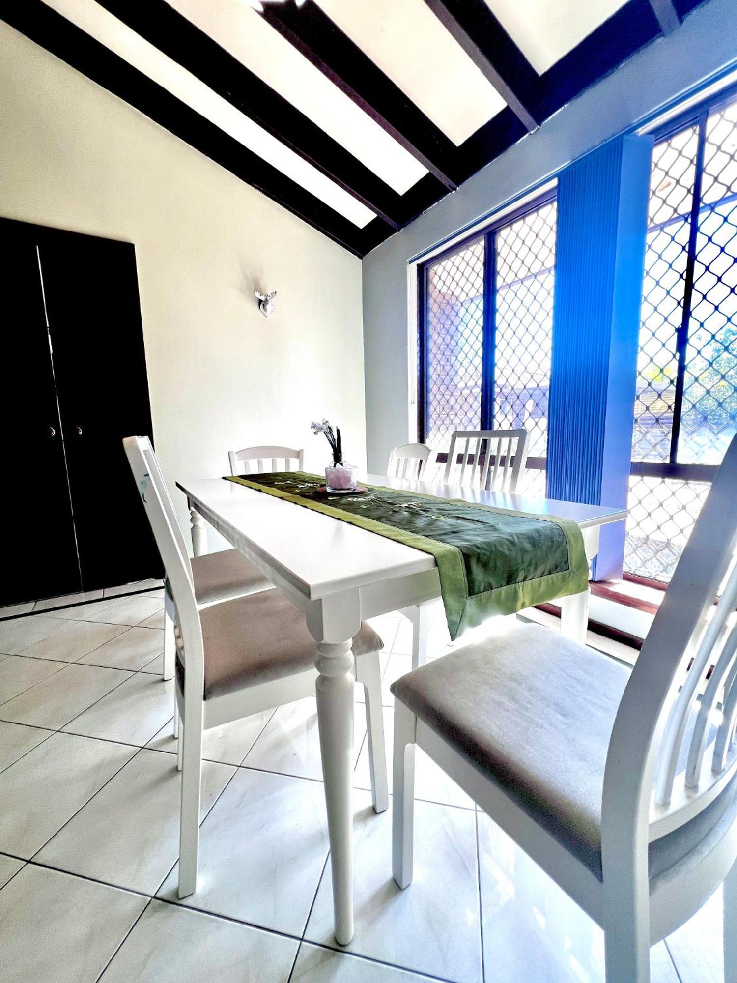 Affordable Beautiful Queen Bedroom Near City Swan River Fremantle University Perth Exteriér fotografie